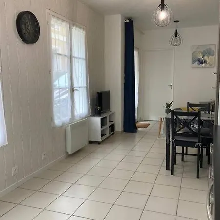 Au Ptit Palais Appartement Châtellerault Buitenkant foto